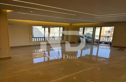 Apartment - 4 Bedrooms - 3 Bathrooms for rent in Stone Residence - 5th Settlement Compounds - The 5th Settlement - New Cairo City - Cairo