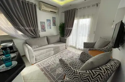 Apartment - Studio - 1 Bathroom for rent in Doctor Yassin Abdel Ghaffar St. - Area C - Ganoob El Acadimia - New Cairo City - Cairo