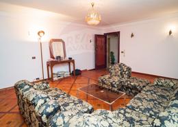 Apartment - 3 bedrooms for للبيع in Abd Al Hameed El Deeb St. - Tharwat - Hay Sharq - Alexandria