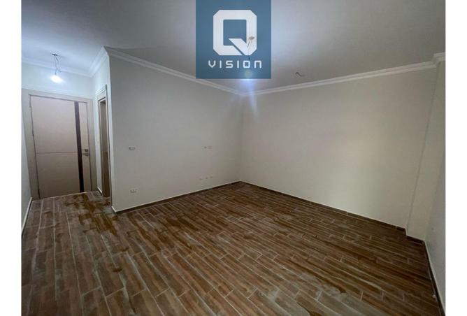 8144676 - Property Image 2