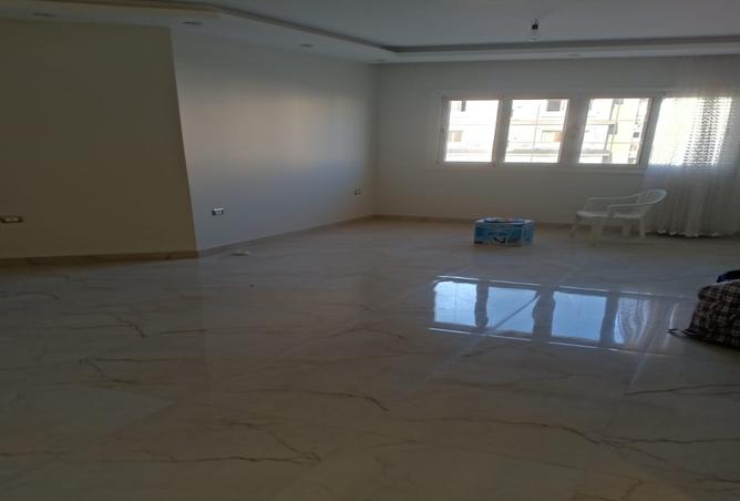 7993945 - Property Main Image