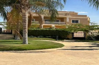 فيلا - 4 غرف نوم - 4 حمامات للبيع في كليوباترا بالاس - الحي الخامس - مدينة الشروق - القاهرة