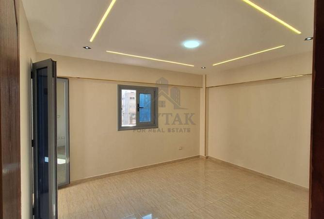 7909067 - Property Image 2