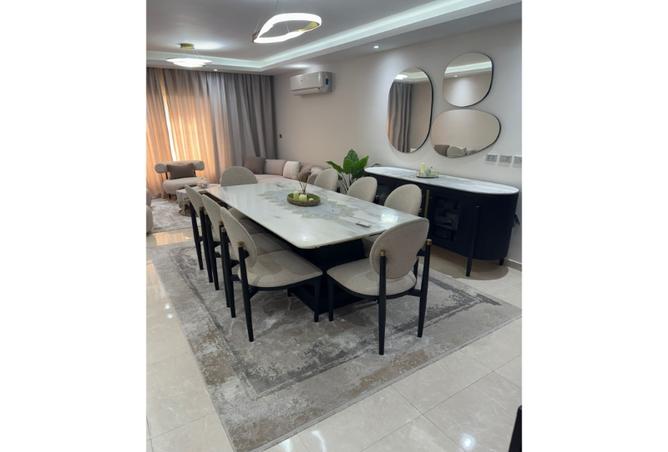 8240769 - Property Image 3