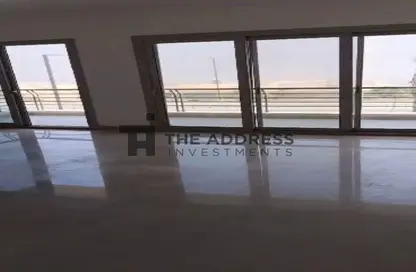 Apartment - 3 Bedrooms - 3 Bathrooms for rent in Uptown Cairo - Mokattam - Cairo
