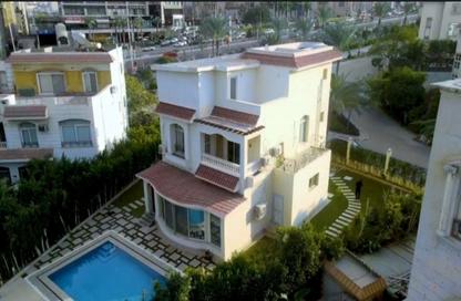 Villa - 4 Bedrooms - 4 Bathrooms for rent in Zayed 2000 - 4th District - Sheikh Zayed City - Giza
