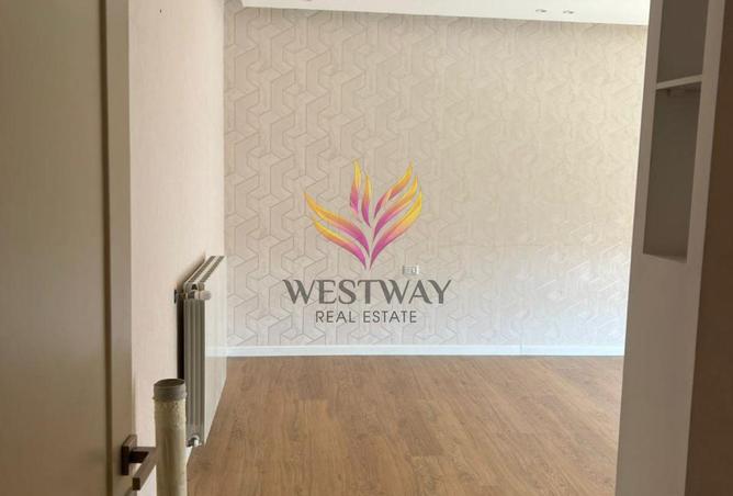 8017585 - Property Image 3