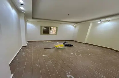 شقة - 3 غرف نوم - 2 حمامات للبيع في ميدان لبنان - المهندسين - الجيزة