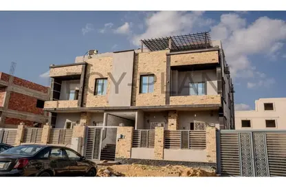 Apartment - 3 Bedrooms - 2 Bathrooms for sale in 9th District - Sheikh Zayed City - Giza