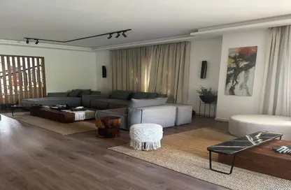 Apartment - 3 Bedrooms - 3 Bathrooms for sale in West Leaves - 1st District - 6 October City - Giza