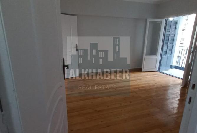 8245412 - Property Image 2