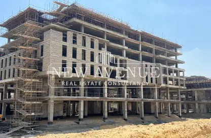 Office Space - Studio - 1 Bathroom for sale in Swan Lake Residence - 5th Settlement Compounds - The 5th Settlement - New Cairo City - Cairo