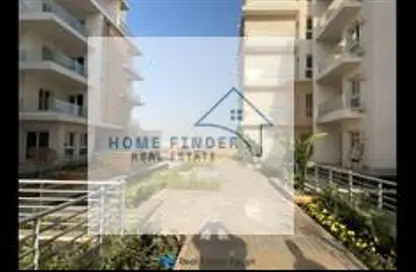 Apartment - 3 Bedrooms - 2 Bathrooms for sale in Mountain View iCity - 5th Settlement Compounds - The 5th Settlement - New Cairo City - Cairo