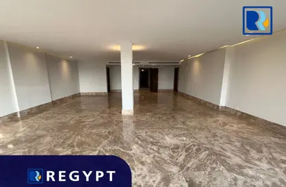 Apartment - 3 Bedrooms - 3 Bathrooms for rent in El Gezirah St. - Zamalek - Cairo
