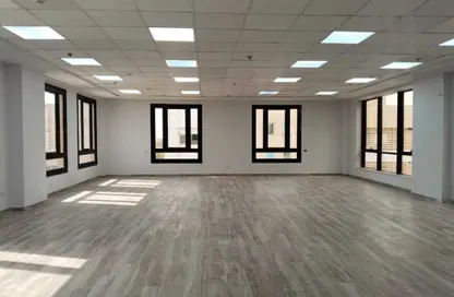 Office Space - Studio - 2 Bathrooms for rent in District 1 - The 5th Settlement - New Cairo City - Cairo