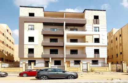 Apartment - 3 Bedrooms - 2 Bathrooms for sale in 2nd Neighborhood - 5th Area - Shorouk City - Cairo