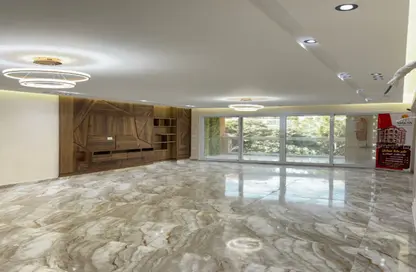 Apartment - 3 Bedrooms - 3 Bathrooms for sale in Abdel Moneim Riad St. - Mohandessin - Giza