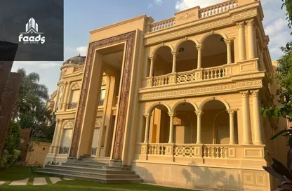 فيلا - 6 غرف نوم - 7 حمامات للايجار في غرب الجولف - كمبوندات القطامية - القطامية - مدينة القاهرة الجديدة - القاهرة