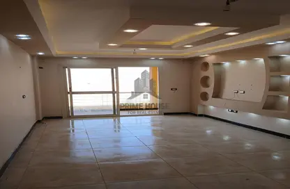 Apartment - 2 Bedrooms - 1 Bathroom for rent in Degla Palms - Al Wahat Road - 6 October City - Giza