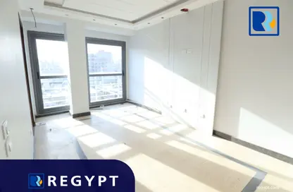 Office Space - Studio - 2 Bathrooms for rent in Al Laselky St. - El Laselky - New Maadi - Hay El Maadi - Cairo