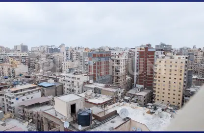 شقة - 3 غرف نوم - 1 حمام للبيع في متفرع من شارع عمر المختار - جناكليس - حي شرق - الاسكندرية