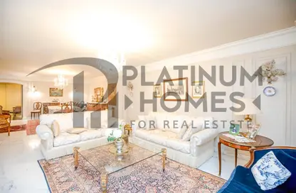 Apartment - 3 Bedrooms - 4 Bathrooms for sale in Mohamed Fawzy Moaz St. - Smouha - Hay Sharq - Alexandria
