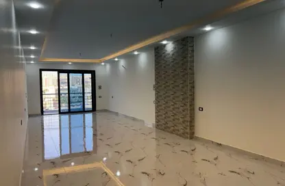 Office Space - Studio - 3 Bathrooms for rent in Grand Gate - Zahraa El Maadi - Hay El Maadi - Cairo