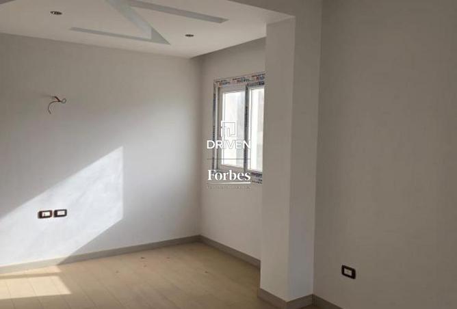 8090832 - Property Image 2