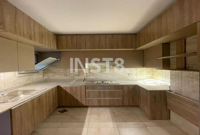 8483060 - Property Image 2