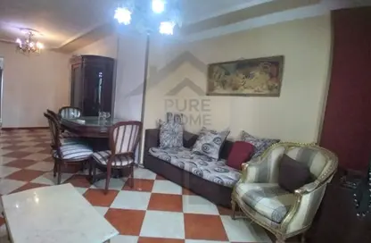 شقة - 2 غرف نوم - 1 حمام للايجار في شارع زين العابدين - محرم بك - حي وسط - الاسكندرية