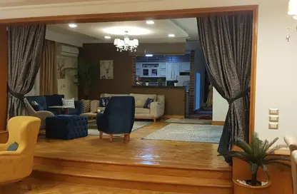 Apartment - 3 Bedrooms - 2 Bathrooms for sale in Dr Al Batrawy St. - 1st Zone - Nasr City - Cairo