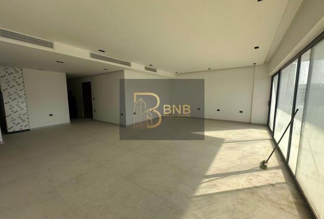 8106918 - Property Image 3