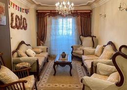 Apartment - 3 bedrooms for للايجار in Zein Al Abdeen St. - Moharam Bek - Hay Wasat - Alexandria