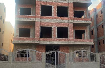 Whole Building - 3 Bedrooms - 1 Bathroom for sale in El Motamayez District - Badr City - Cairo