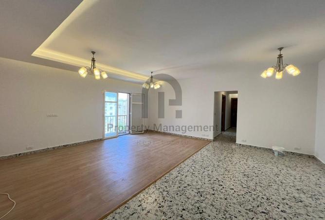 8215409 - Property Image 2