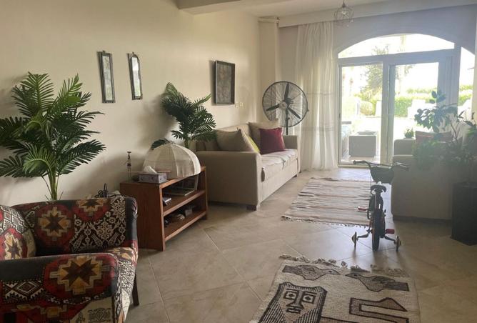 8261880 - Property Image 2