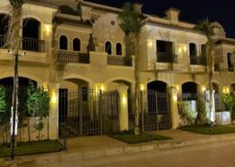 Villa - 5 bedrooms - 4 bathrooms for للبيع in Al Patio 5 East - El Patio - El Shorouk Compounds - Shorouk City - Cairo
