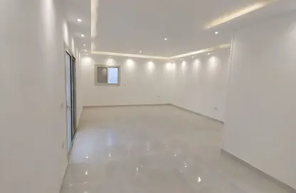 Office Space - Studio - 2 Bathrooms for rent in Al Sayed Al Marghany St. - Almazah - Heliopolis - Masr El Gedida - Cairo