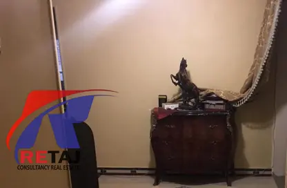 شقة - 3 غرف نوم - 2 حمامات للبيع في شارع احمد ابو العلا - المنطقة الثامنة - مدينة نصر - القاهرة