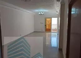 Apartment - 3 Bedrooms - 1 Bathroom for rent in Gleim Square - Glim - Hay Sharq - Alexandria