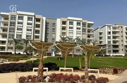 Apartment - 2 Bedrooms - 2 Bathrooms for sale in Hyde Park - New Cairo City - Cairo