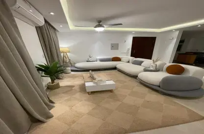 Apartment - Studio - 1 Bathroom for rent in Taj City - 5th Settlement Compounds - The 5th Settlement - New Cairo City - Cairo