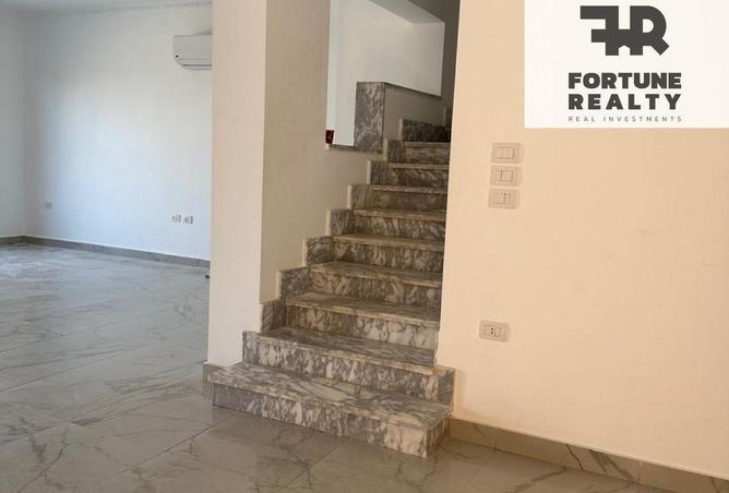 8338866 - Property Image 3