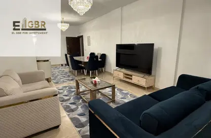 Apartment - 2 Bedrooms - 2 Bathrooms for rent in Fifth Square - The 5th Settlement - New Cairo City - Cairo