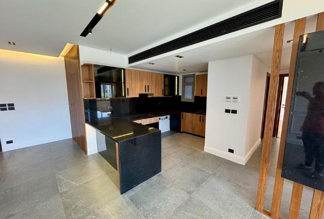 8053713 - Property Image 3