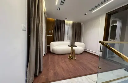 Villa - 5 Bedrooms - 5 Bathrooms for rent in Madinaty - Cairo