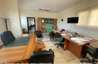 Office Space - Studio - 3 Bathrooms for rent in Al Laselky St. - El Laselky - New Maadi - Hay El Maadi - Cairo