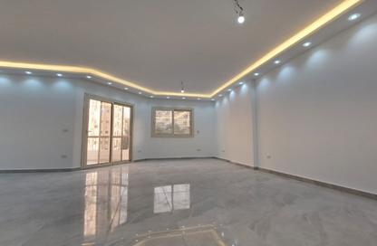 Apartment - 3 Bedrooms - 2 Bathrooms for sale in Zuhair Sabry St. - 1st Zone - Nasr City - Cairo