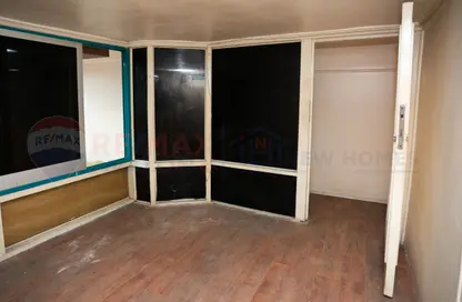 محل - استوديو للبيع في كليوباترا - حي شرق - الاسكندرية