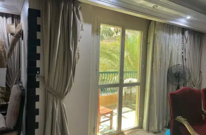 شقة - 3 غرف نوم - 2 حمامات للبيع في الحي السابع - الشيخ زايد - الجيزة